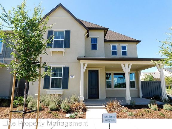 2nd image of 965 Woodbury Ln