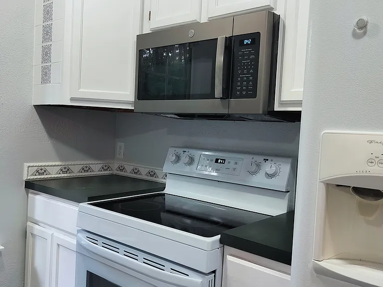 35 Dellforest Ct — Photo 3