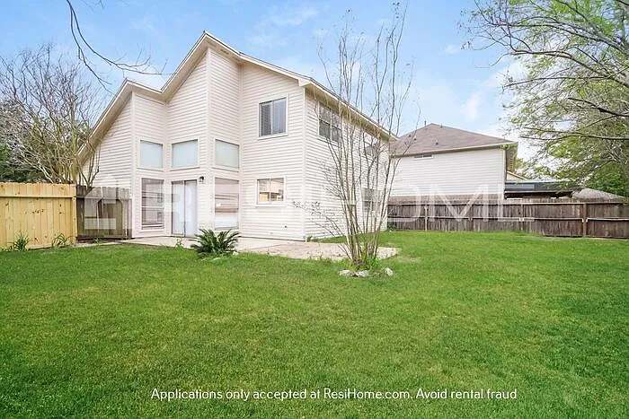 6402 Wild River Dr — Photo 14
