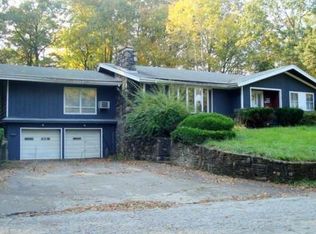 6 Oak Ln, Webster, MA 01570