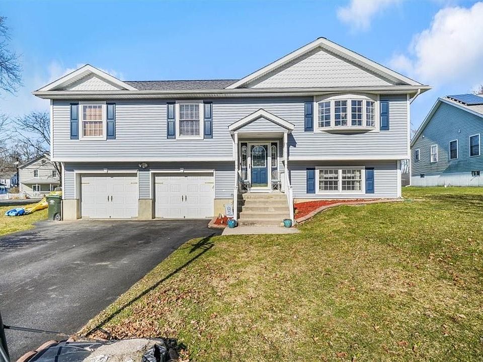 1st image of 3 Gracewoods Court