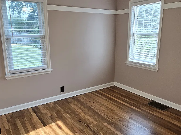 4836 Pratt St — Photo 12