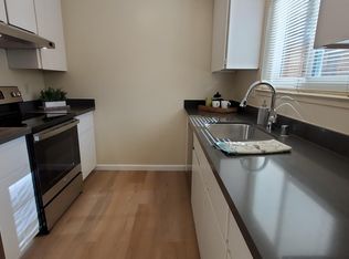 239 Easy St #4, Mountain View, CA 94043