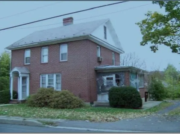 185 S Market St, Elysburg, PA 17824