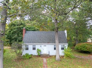 34 Ridgewood Dr, Norwich, CT 06360