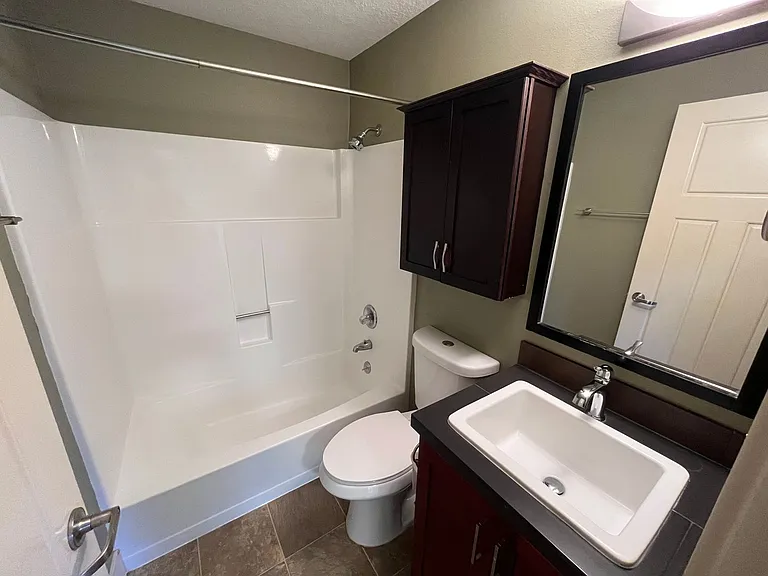 DW094-R — Photo 10