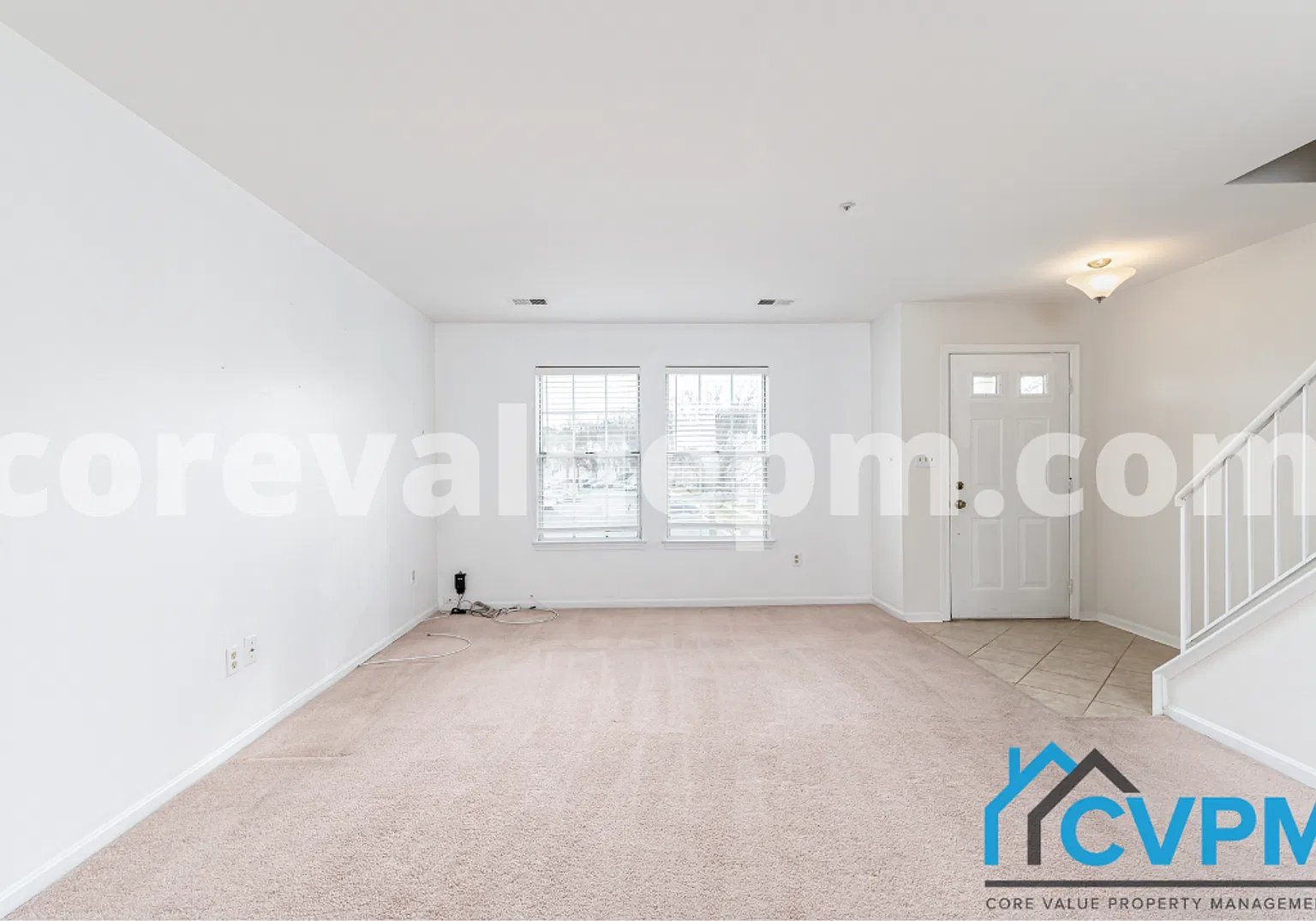 1425 Nestlewood Ct — Photo 4