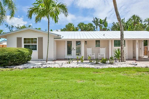211 Island Cir Photo 1