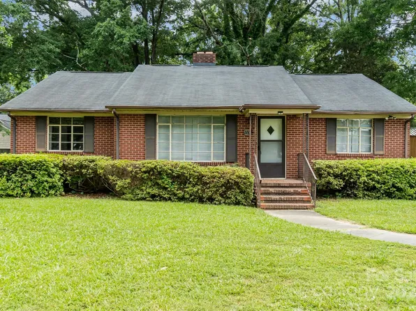 116 S White St, Marshville, NC 28103