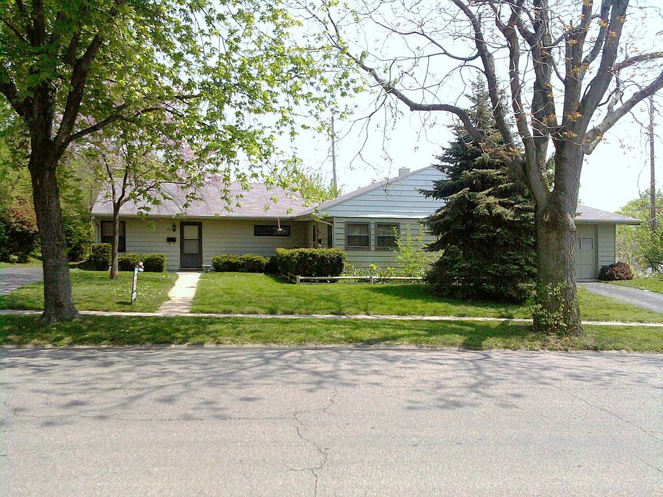 1st image of 336 Meyer Ave