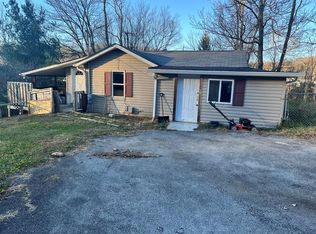 434 Summit St, Sophia, WV 25921