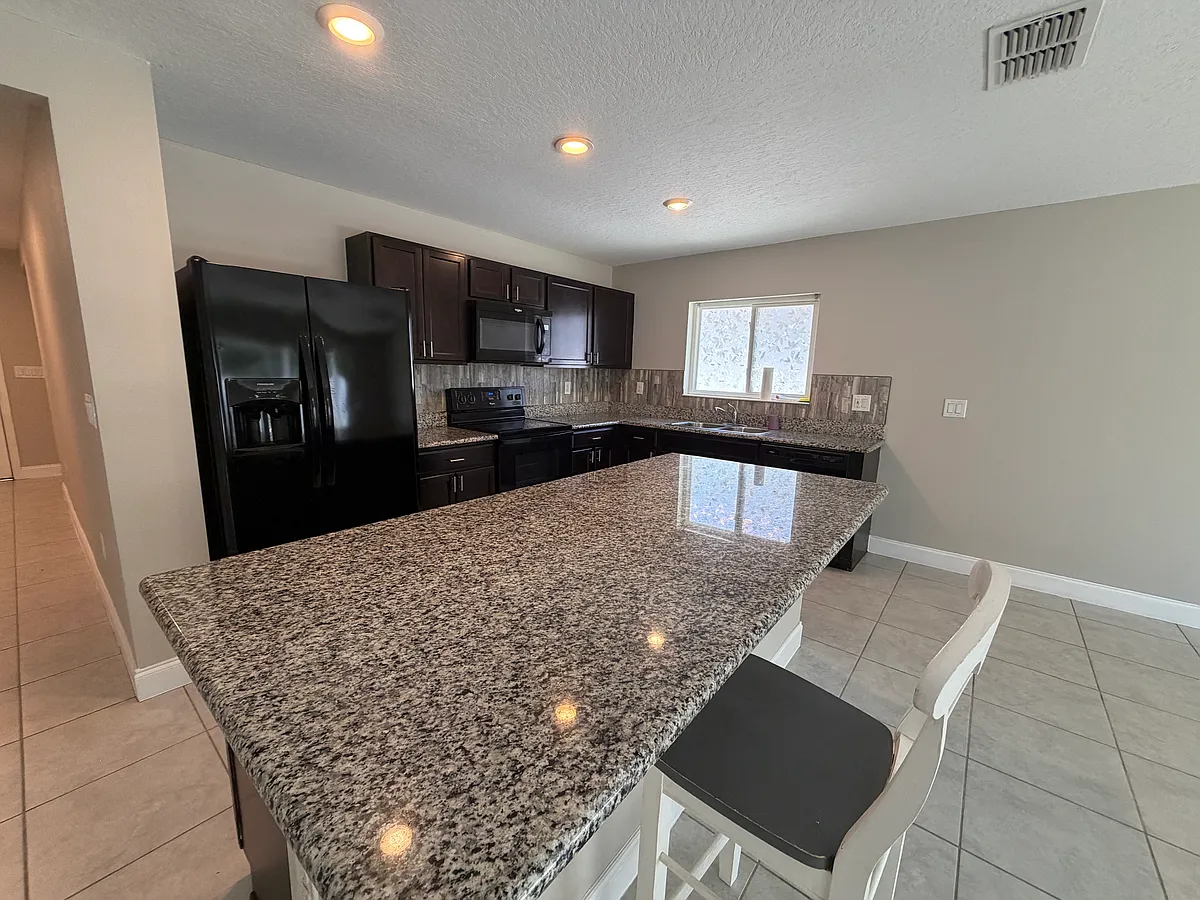 Building Photo - 2835 Mosshire Cir