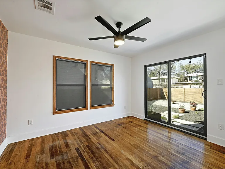 3006 Govalle Ave — Photo 16