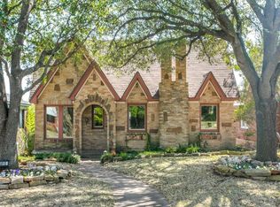6810 Hammond Ave, Dallas, TX 75223