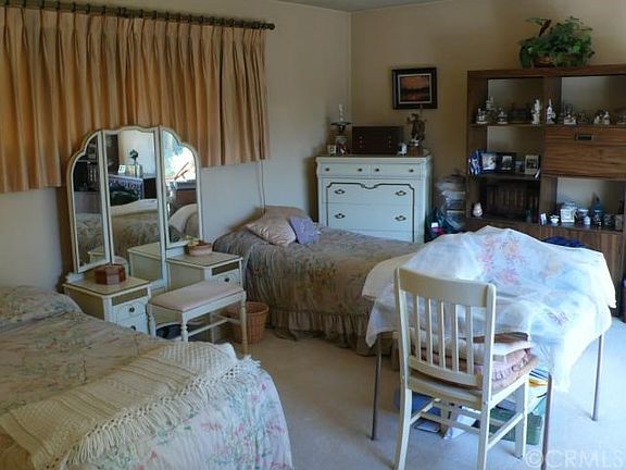 3rd image of 5027 Temple City Blvd