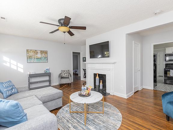 Big Screen TV in Family room. Internet included