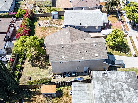 4th image of 2584 Blanchard Pl