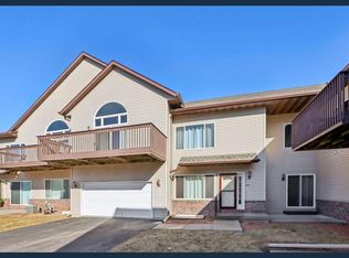 726 Cherokee Path, Lake Mills, WI 53551