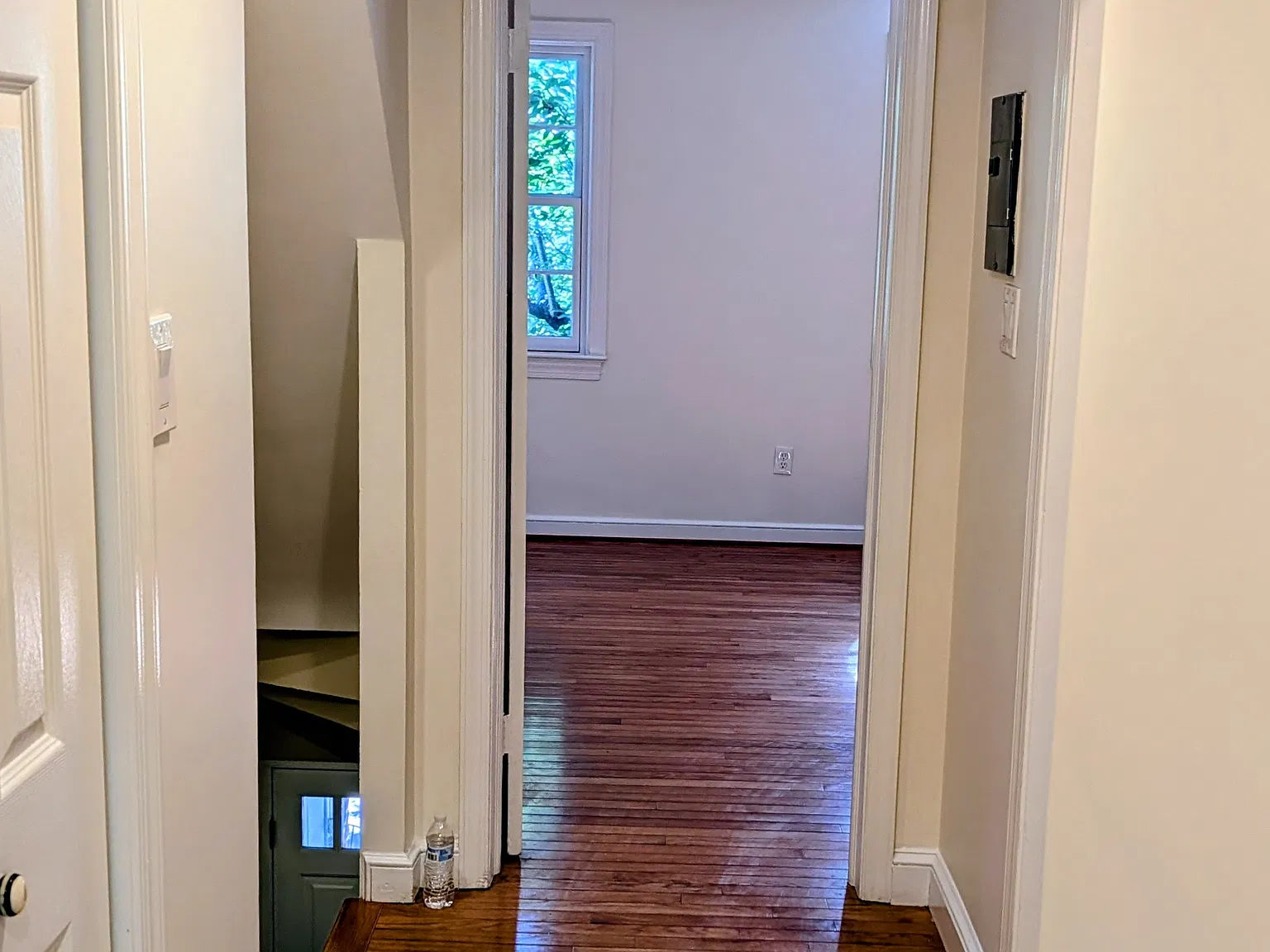 1 bed, 1000 sqft, $4,500 — Photo 3
