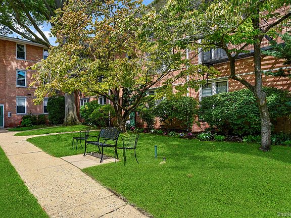 2nd image of 25 Trinity Place #3K