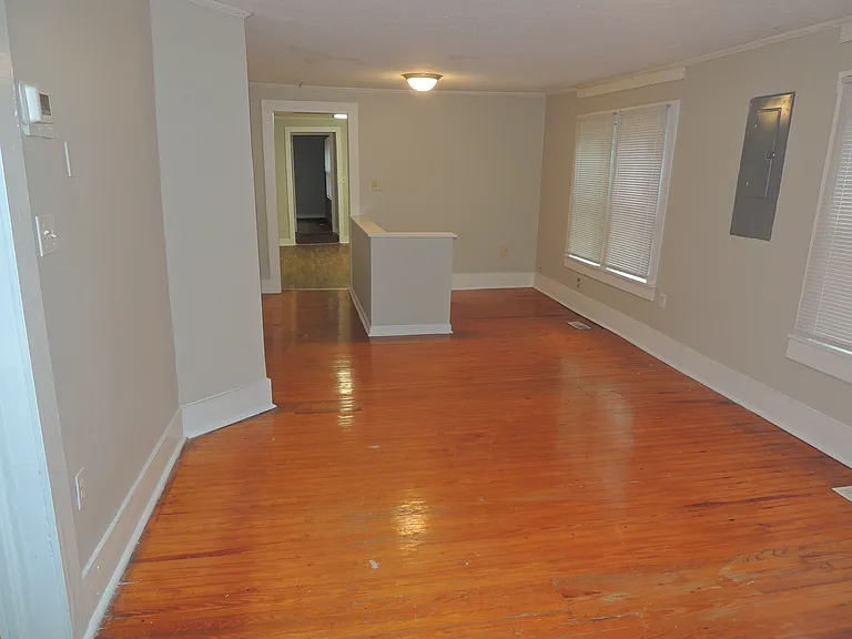 1505 Murchison Roadteachers Dr — Photo 2
