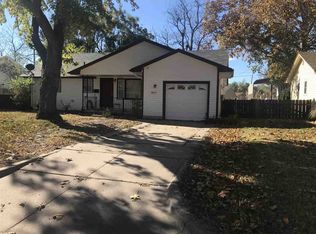 2817 S Santa Fe Ave, Wichita, KS 67216