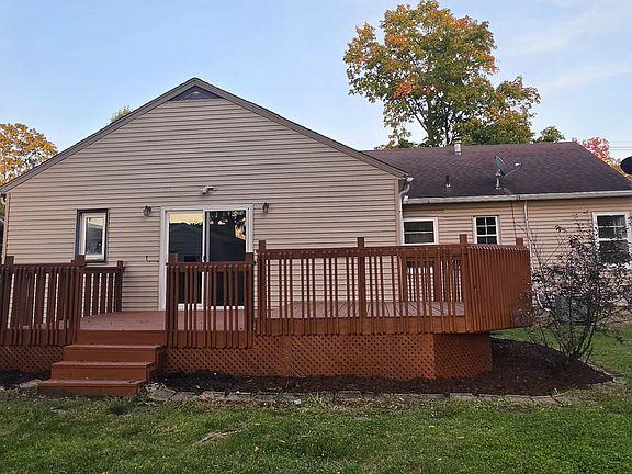 2nd image of 214 S 1st St