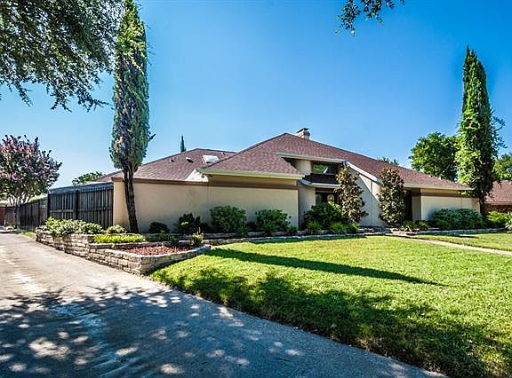 5th image of 10114 Woodlake Dr