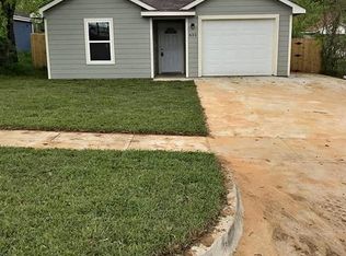 835 E Harvey Ave, Fort Worth, TX 76104