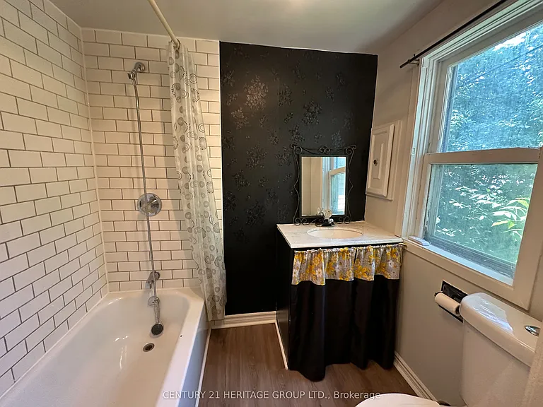 349 Eagle St — Photo 14