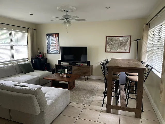 1536 NW 12th Ave — Photo 7