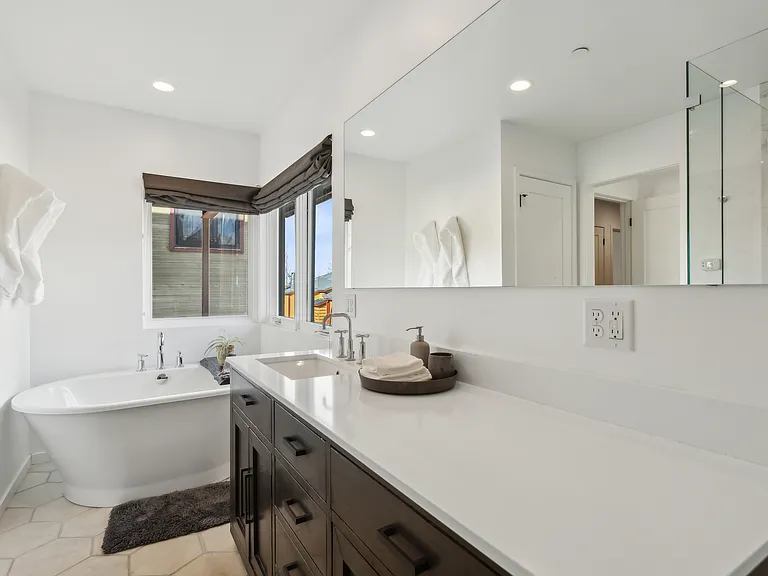 1102 Norfolk Ave — Photo 35