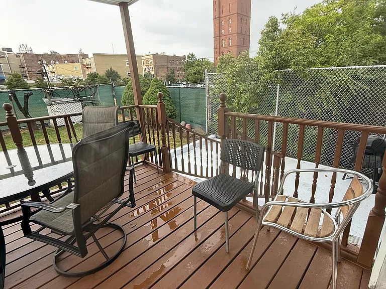 108 40th St #1 — Photo 27