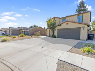 1651 N Grand Ct, Visalia, CA 93292