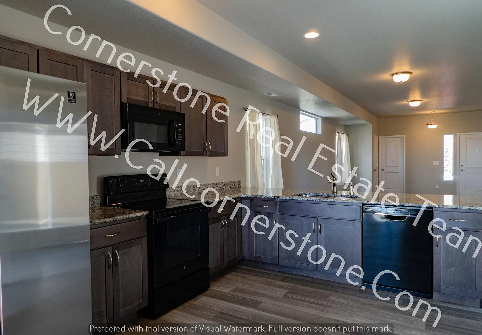 3 bed, 2.5 bath, 1600 sqft, $2,022 — Photo 1