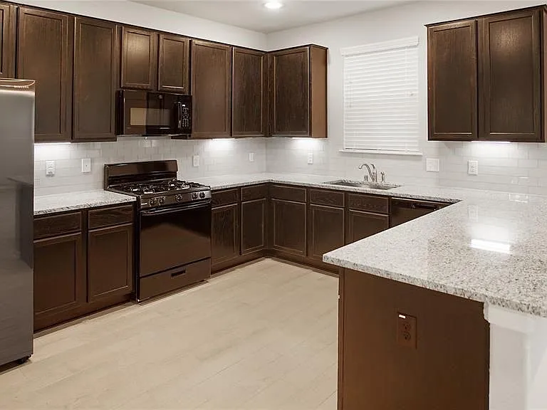 15643 Countesswells Dr — Photo 5