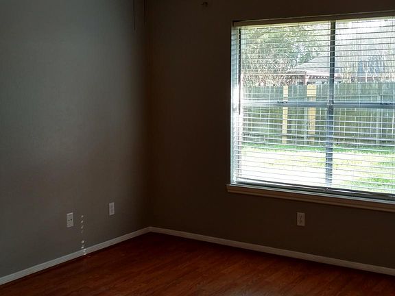 2nd image of 17503 Masonridge Dr