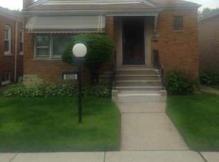 8806 S Oglesby Ave, Chicago, IL 60617
