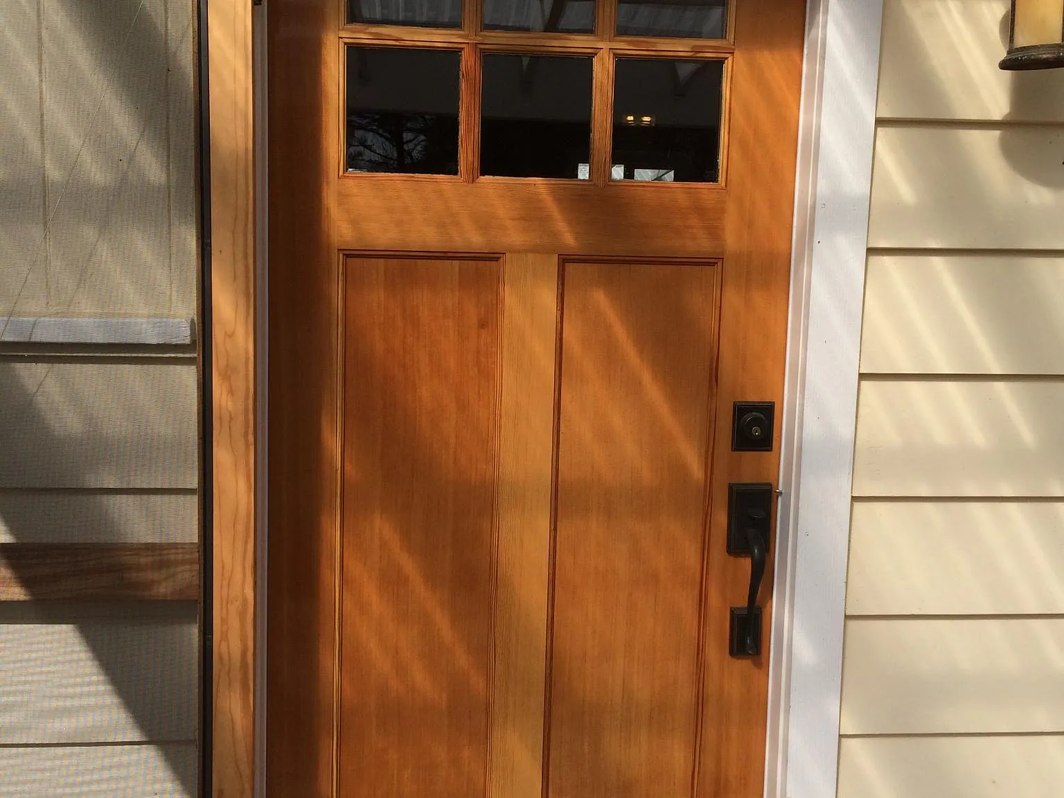 1366 Country Ln — Photo 2