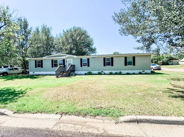 9 East St, Grenora, ND 58845