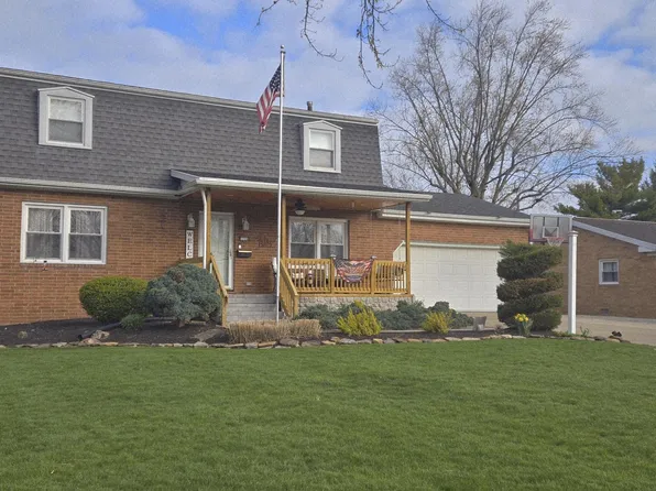 1726 Cherry Ln, Findlay, OH 45840