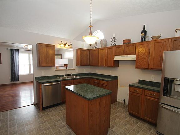 5th image of 315 Westgrove Ct