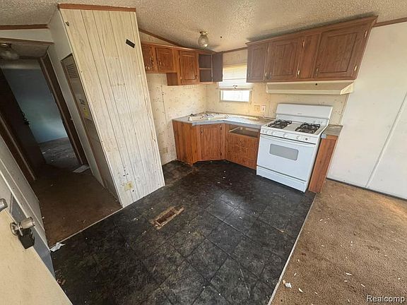 3rd image of 4128 Pelham St Lot A2