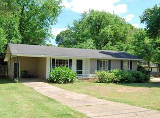 222 Holly Dr, Natchez, MS 39120