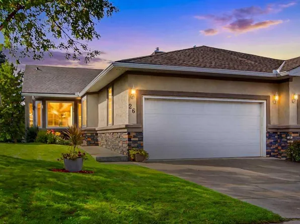 26 Mount McKenzie Vlg SE, Calgary, AB T2Z 2P9