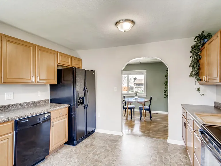 2605 S Hooker St — Photo 15