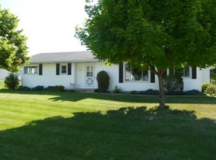 220 Birch St, Hortonville, WI 54944