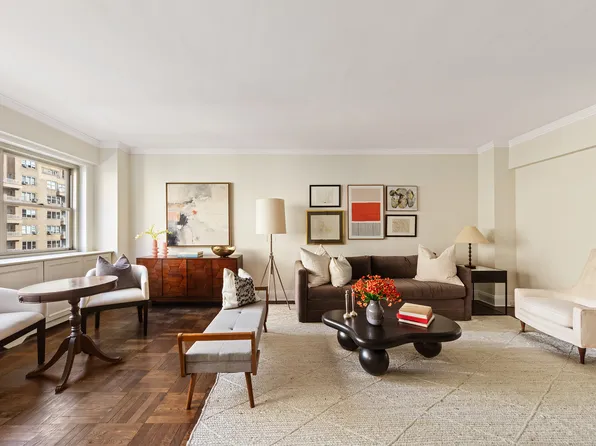 35 Park Avenue image 1 of 13