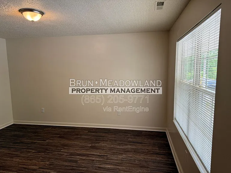 5622 Boxwood Garden Way — Photo 6