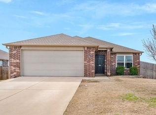 7931 Bridgegate Ave, Springdale, AR 72762